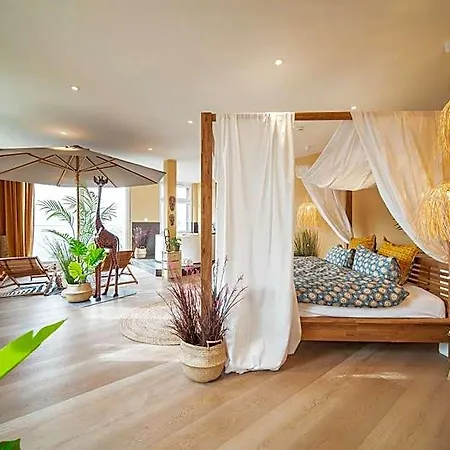 Zeit & Traum Privat Hotel 4*